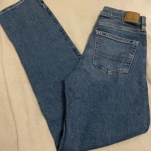 American eagle 90’s straight long jeans NWT size 0.